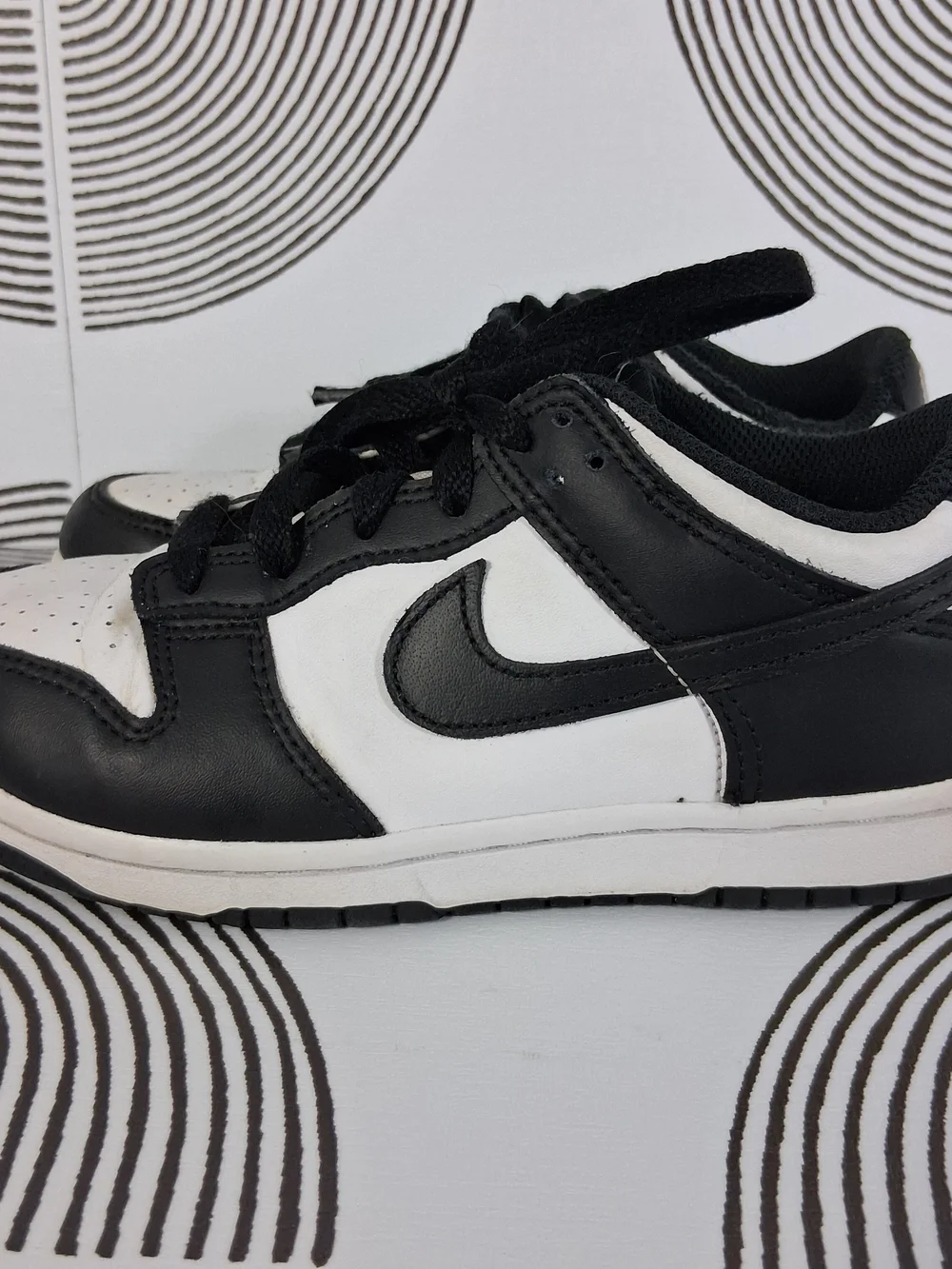 Nike Dunk Low Retro Youth 1.5 White/Black Panda Lace Up Sneakers (CW1588-100)